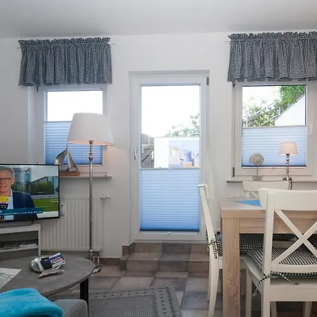 Haus Hummer Blaue Apartment Hornum